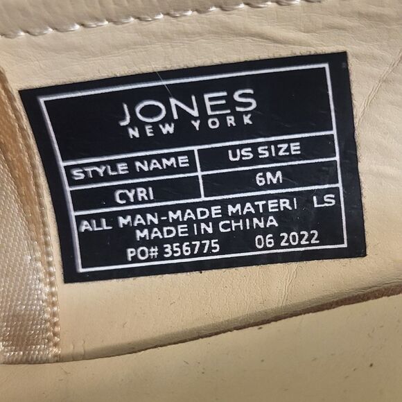 Jones New York Cyri in Camel Gold Chain Slip on Womens Block Heel, Size 6 - Picture 8 of 13